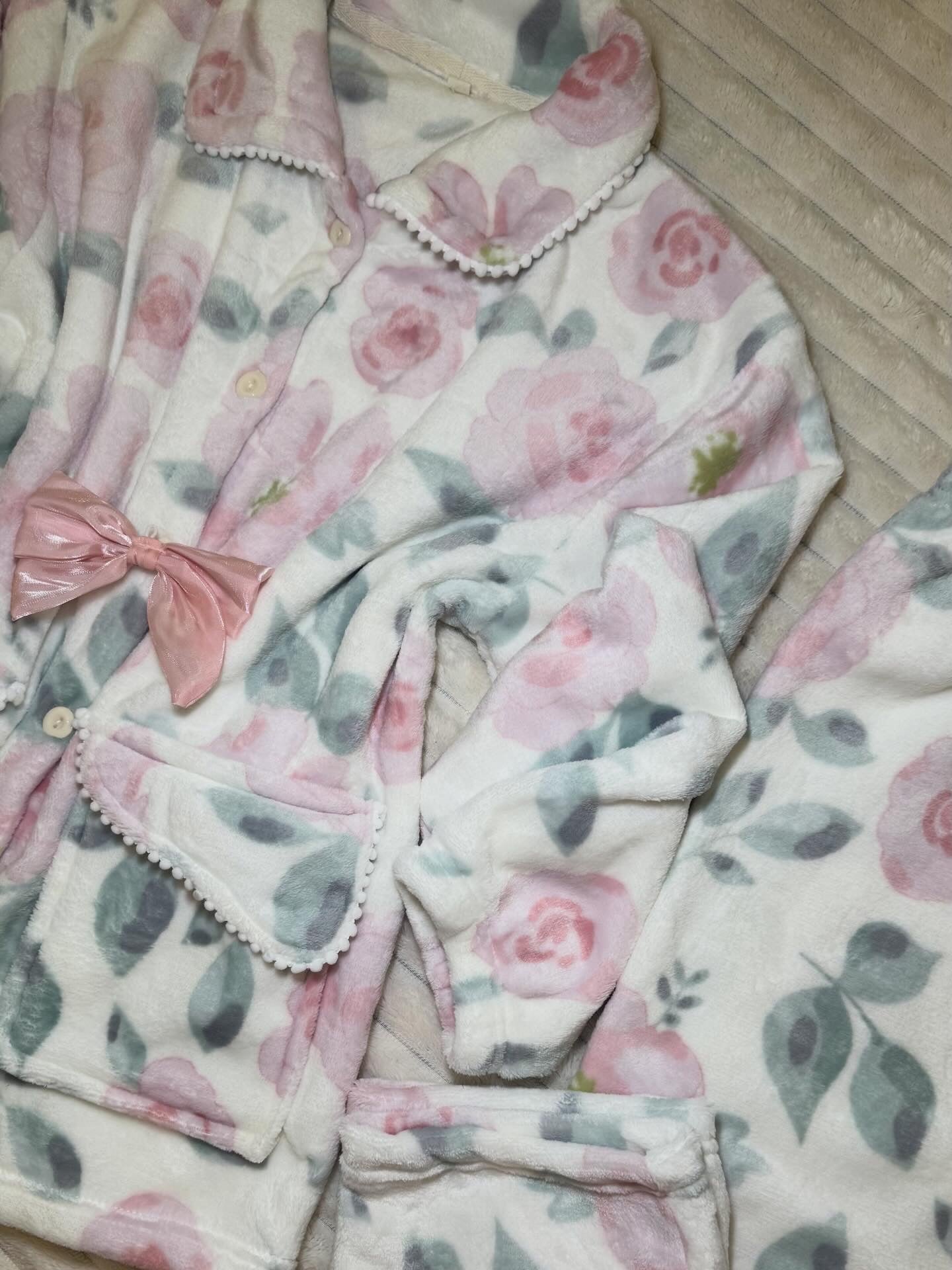 Floral velvet pajama