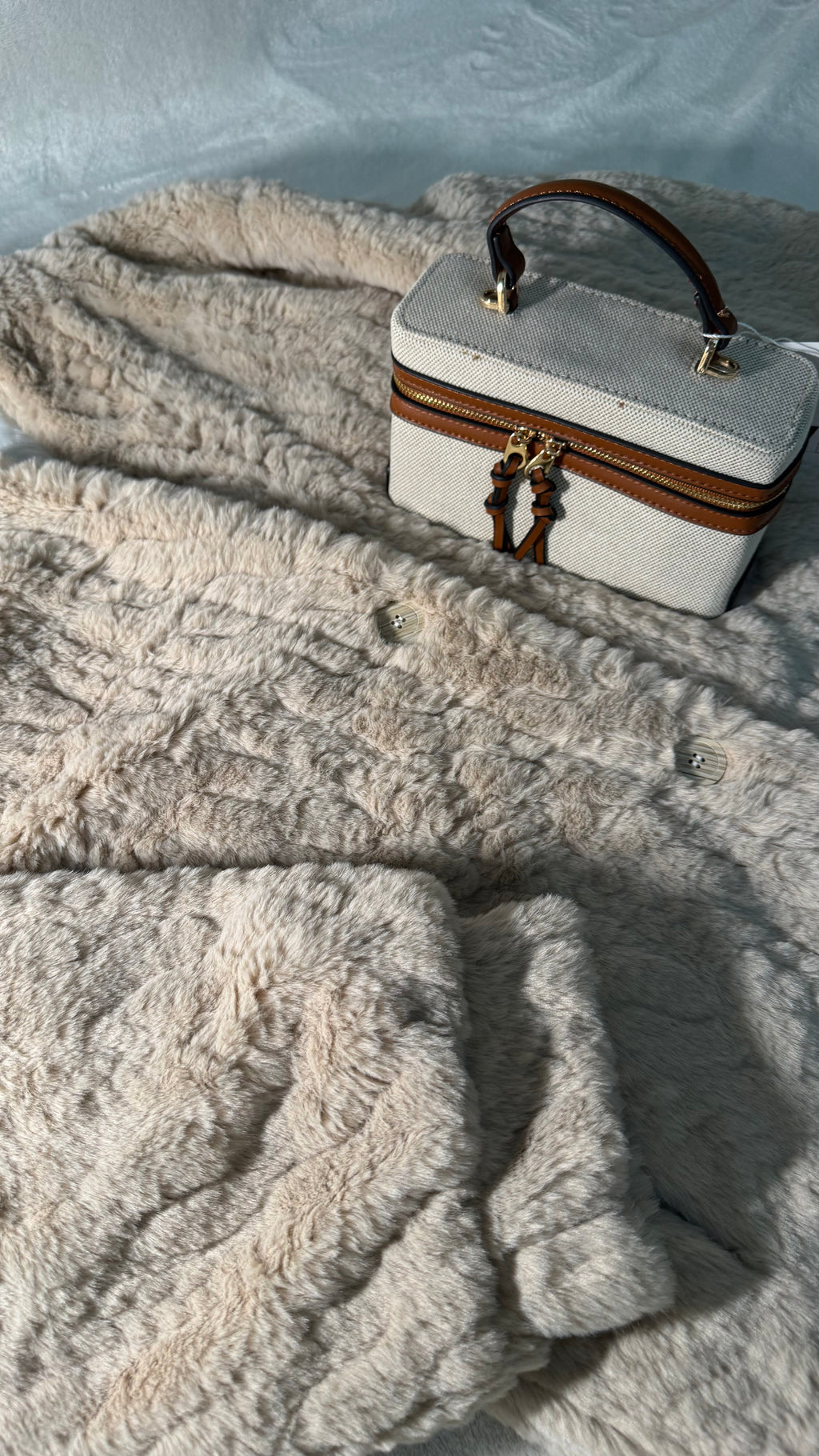 Faux Fur long Coat 🧥 🇨🇳