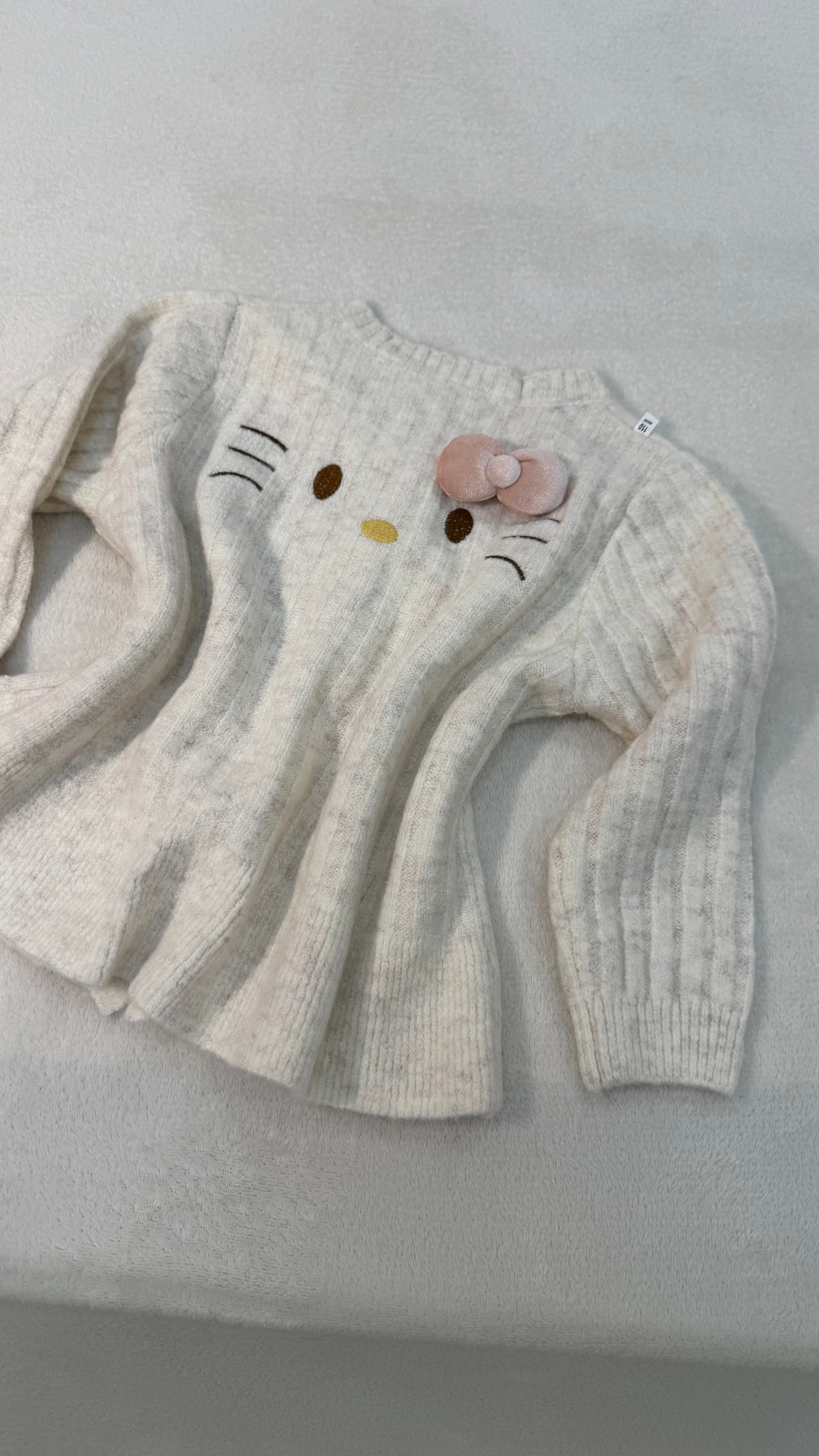 Hello Kitty Knitted Ruffle Cardigan 🇰🇷