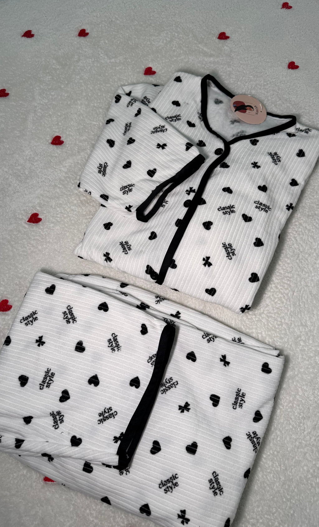 Hearts pajama 🖤🤍🫰🏻
