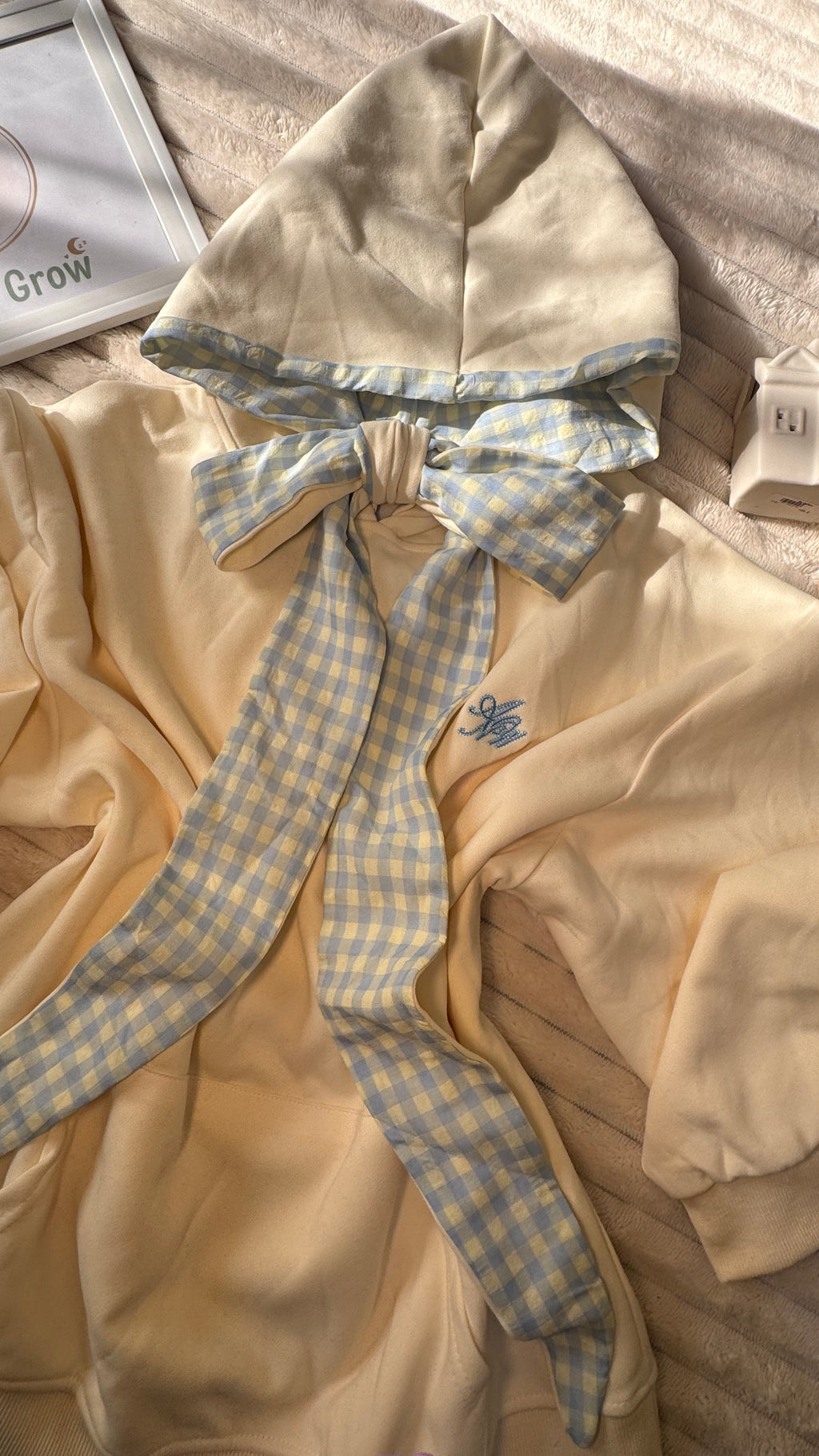 Hoodie with Gingham Bow 🇰🇷