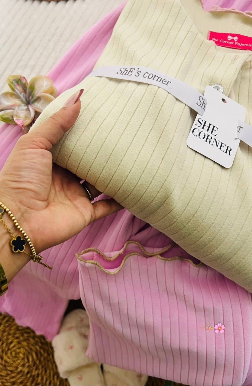 Ribbed Velvet lining