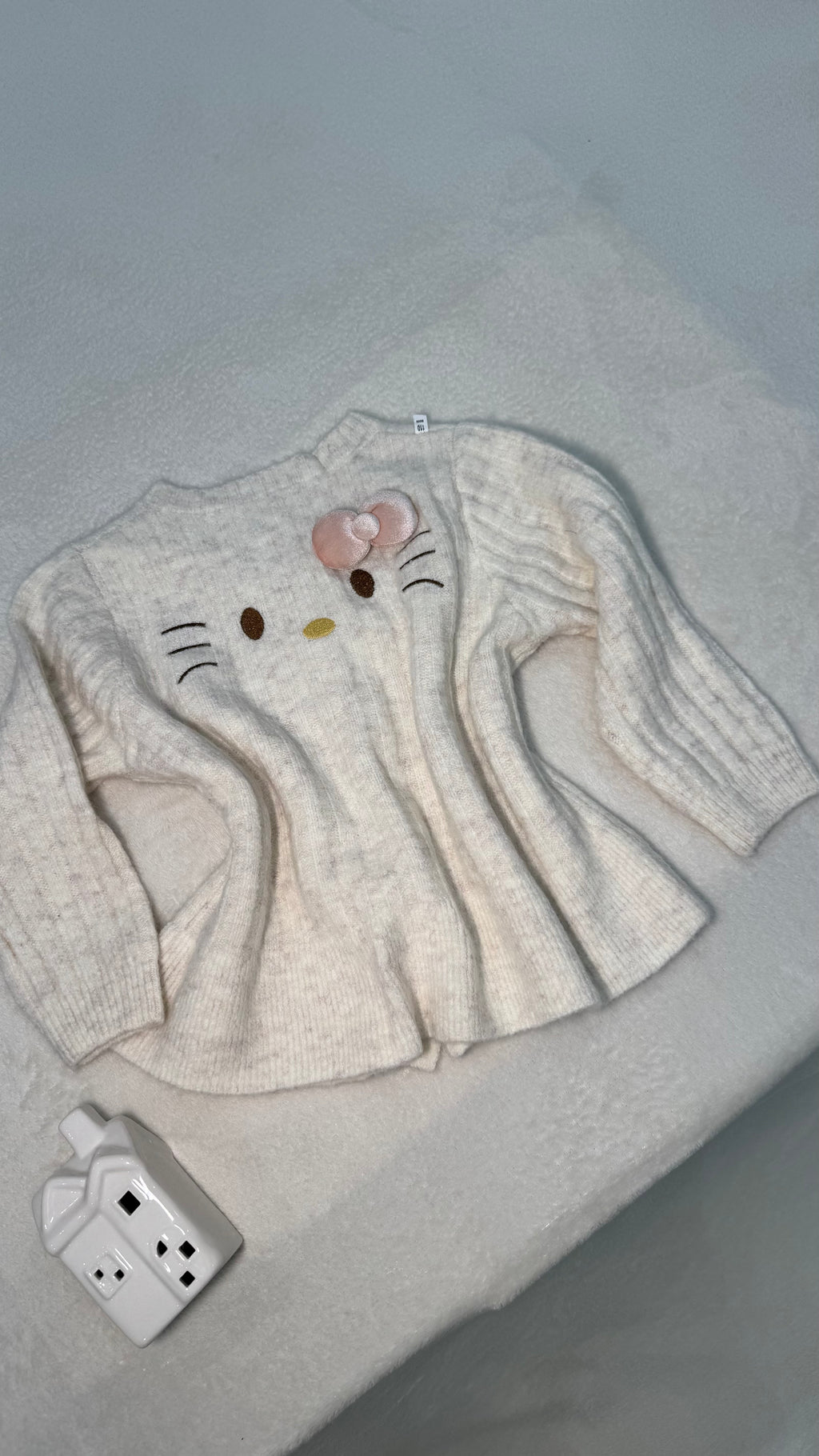 Hello Kitty Knitted Ruffle Cardigan 🇰🇷