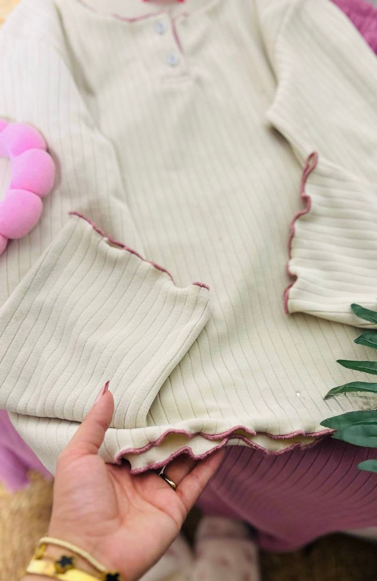 Ribbed Velvet lining