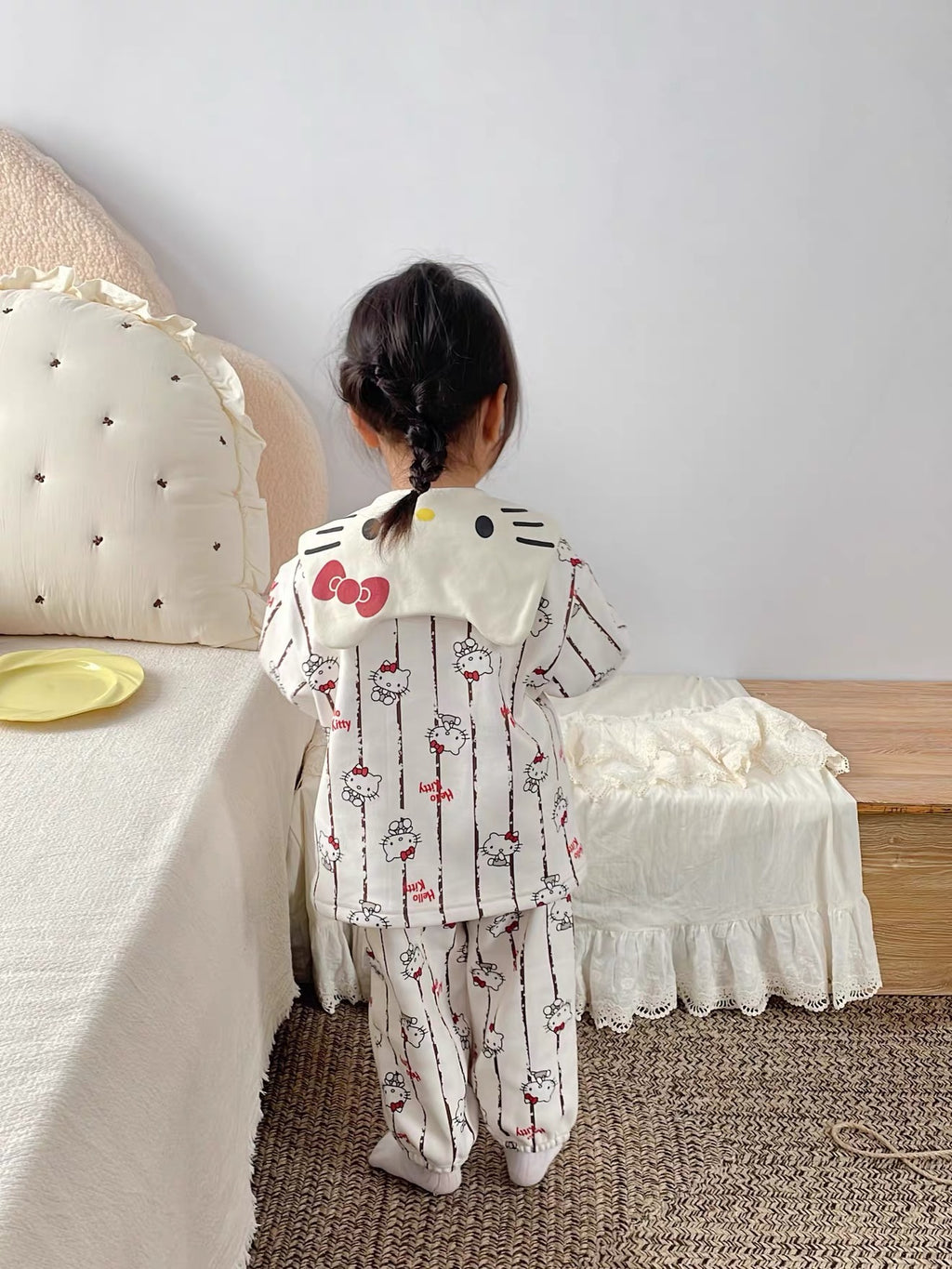Hello kitty girls pajamas