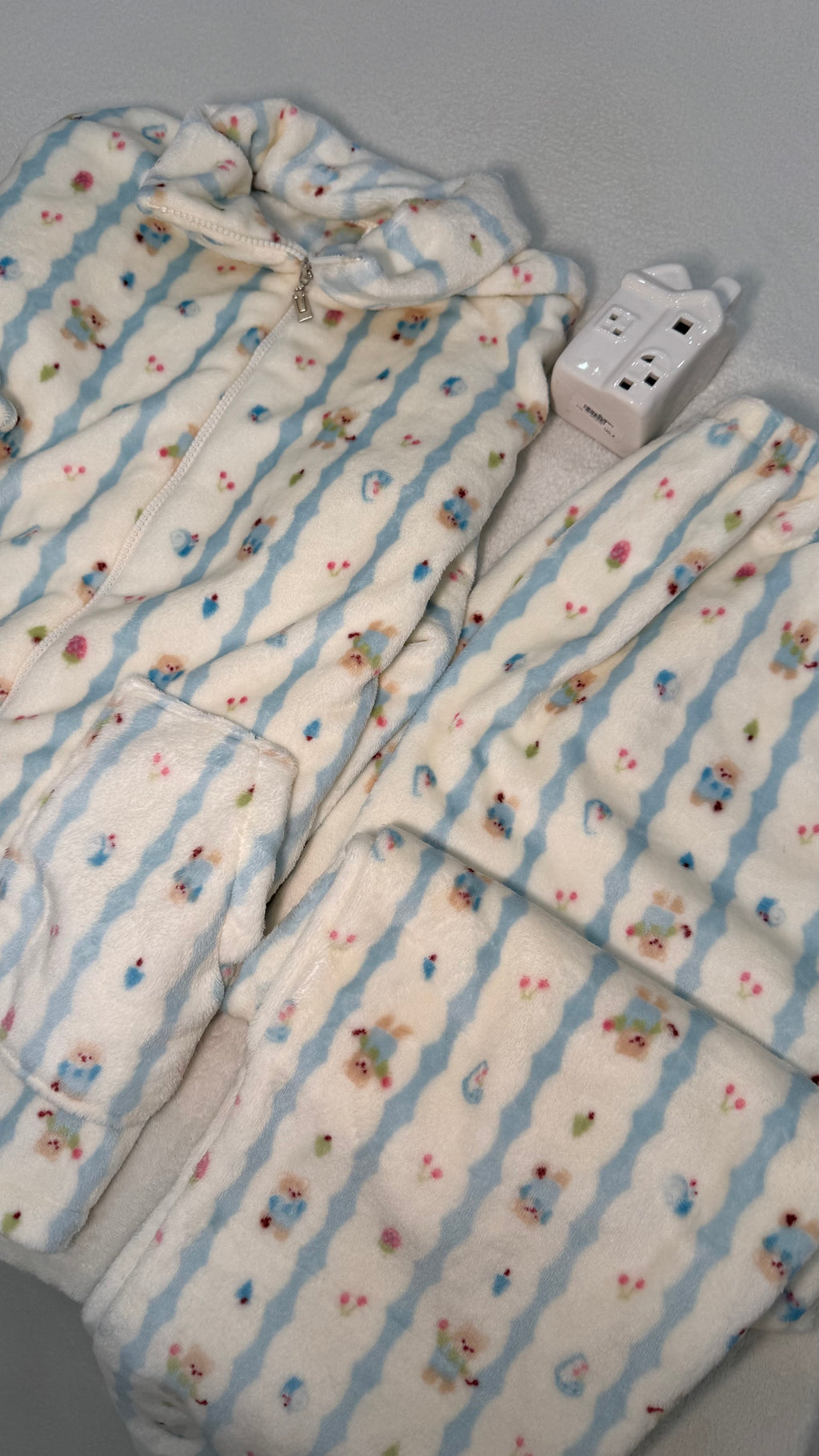 Kawaii "Cloud-Soft" Fleece PJs 🇰🇷