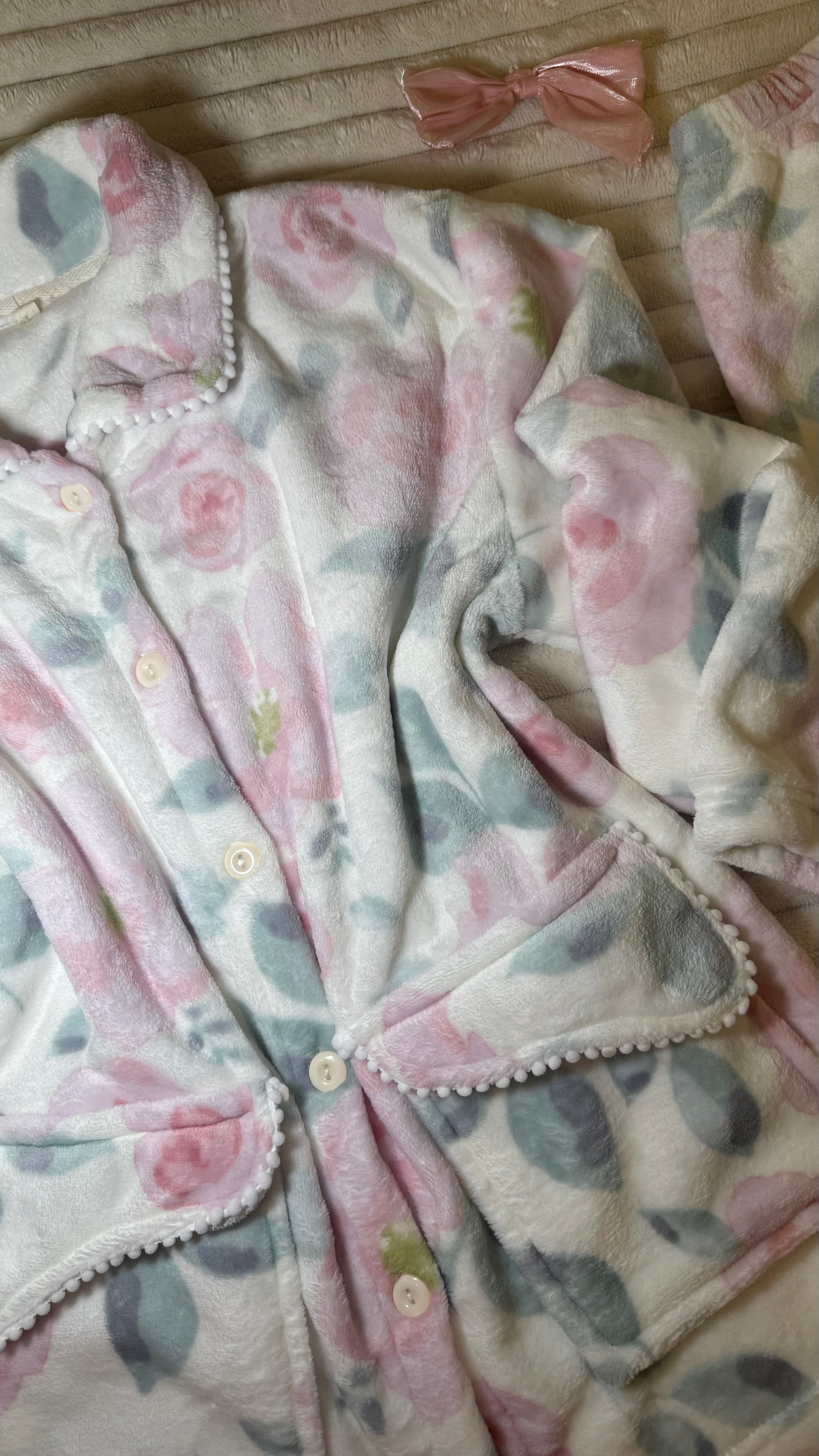 Floral velvet pajama