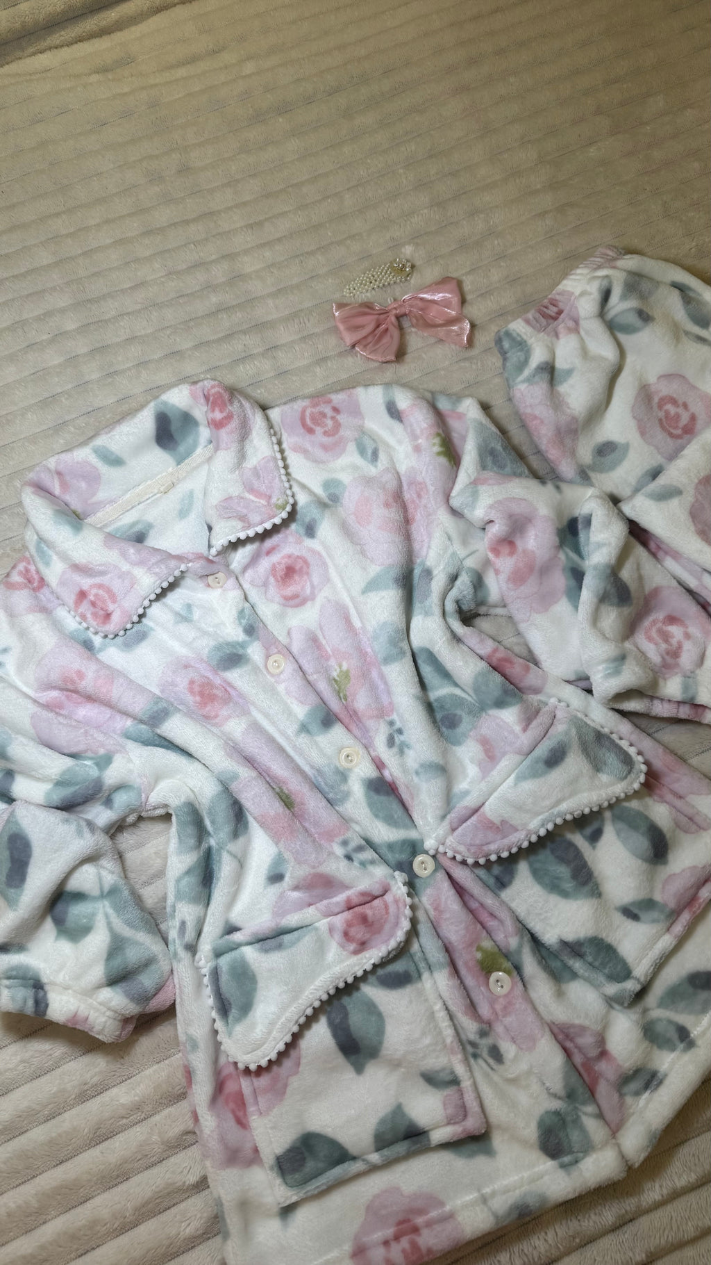 Floral velvet pajama