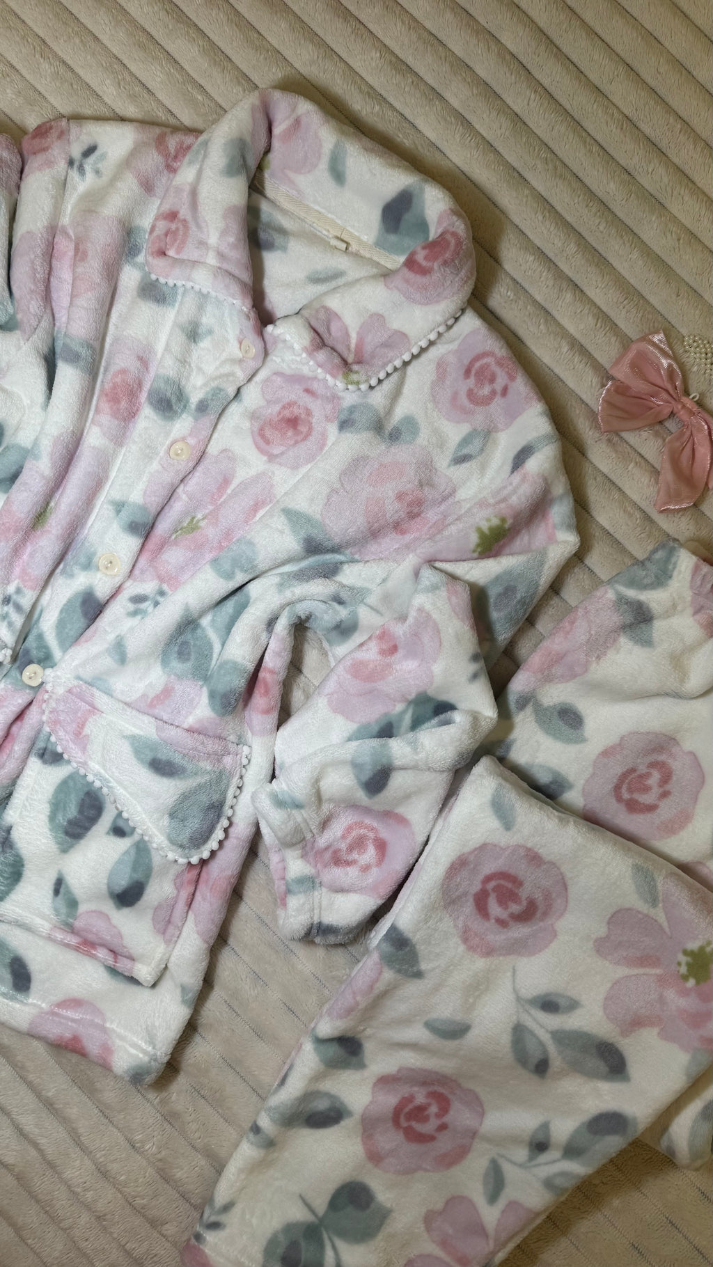Floral velvet pajama