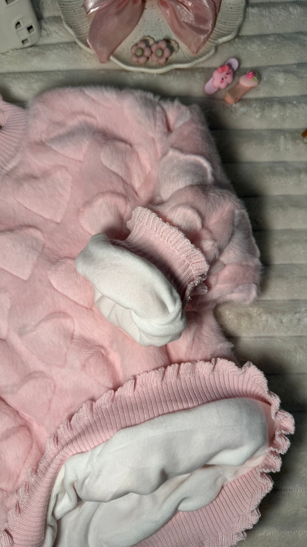 Light Pink Heart-Textured 💓 Sweater